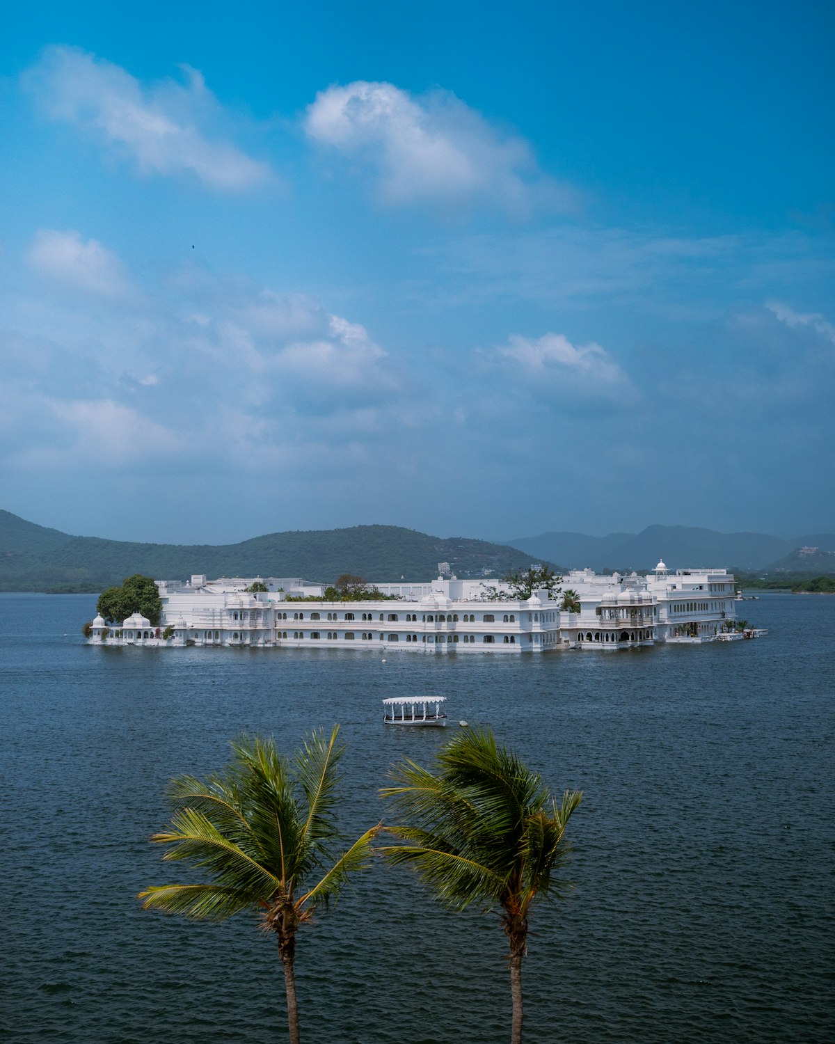 Lakeside Palaces 4
